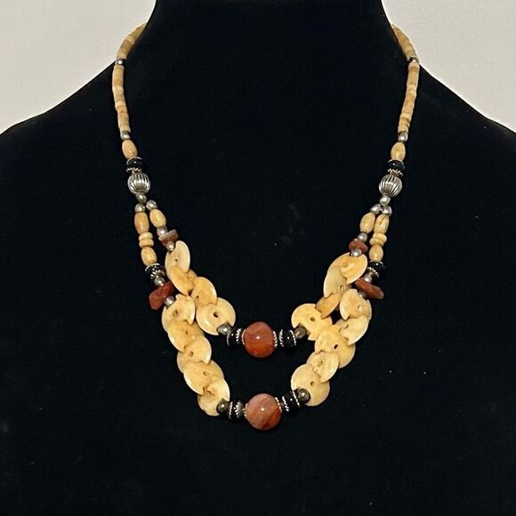 Vintage Carved Bone and Carnelian Agate Necklace Silver Tone 17” Amazing Detail - Picture 11 of 11